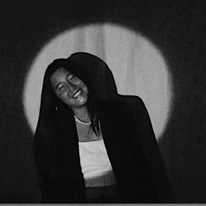 Meet your Posher, Claire